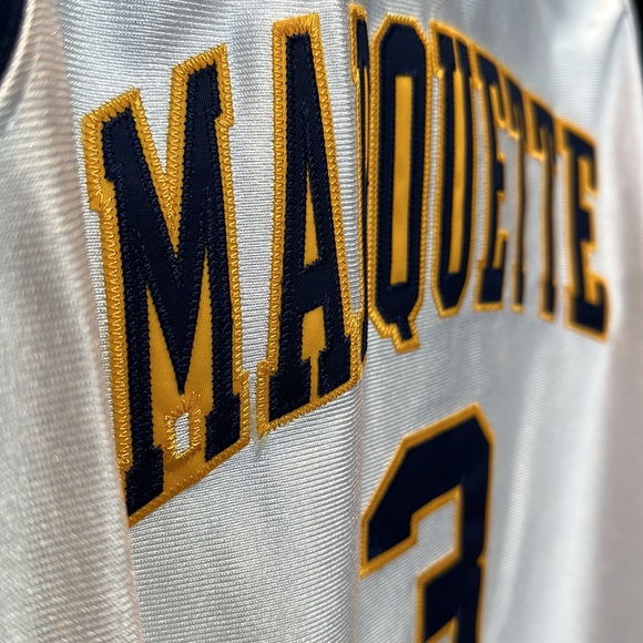 Dwyane Wade Marquette Golden Eagles Mitchell & Ness 2002/03 Authentic Jersey - Picture 6 of 10